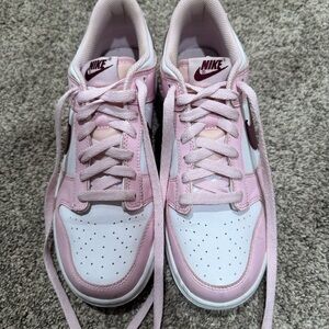 Nike Women's dunks